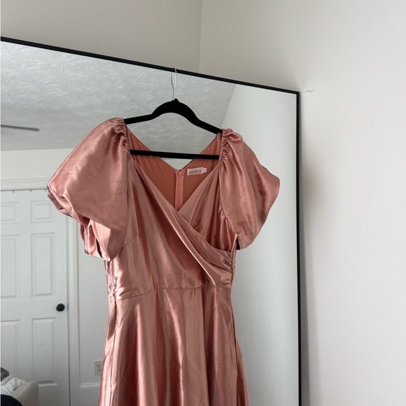 Tessie Dress in Apricot Crush - Picture 2 of 3